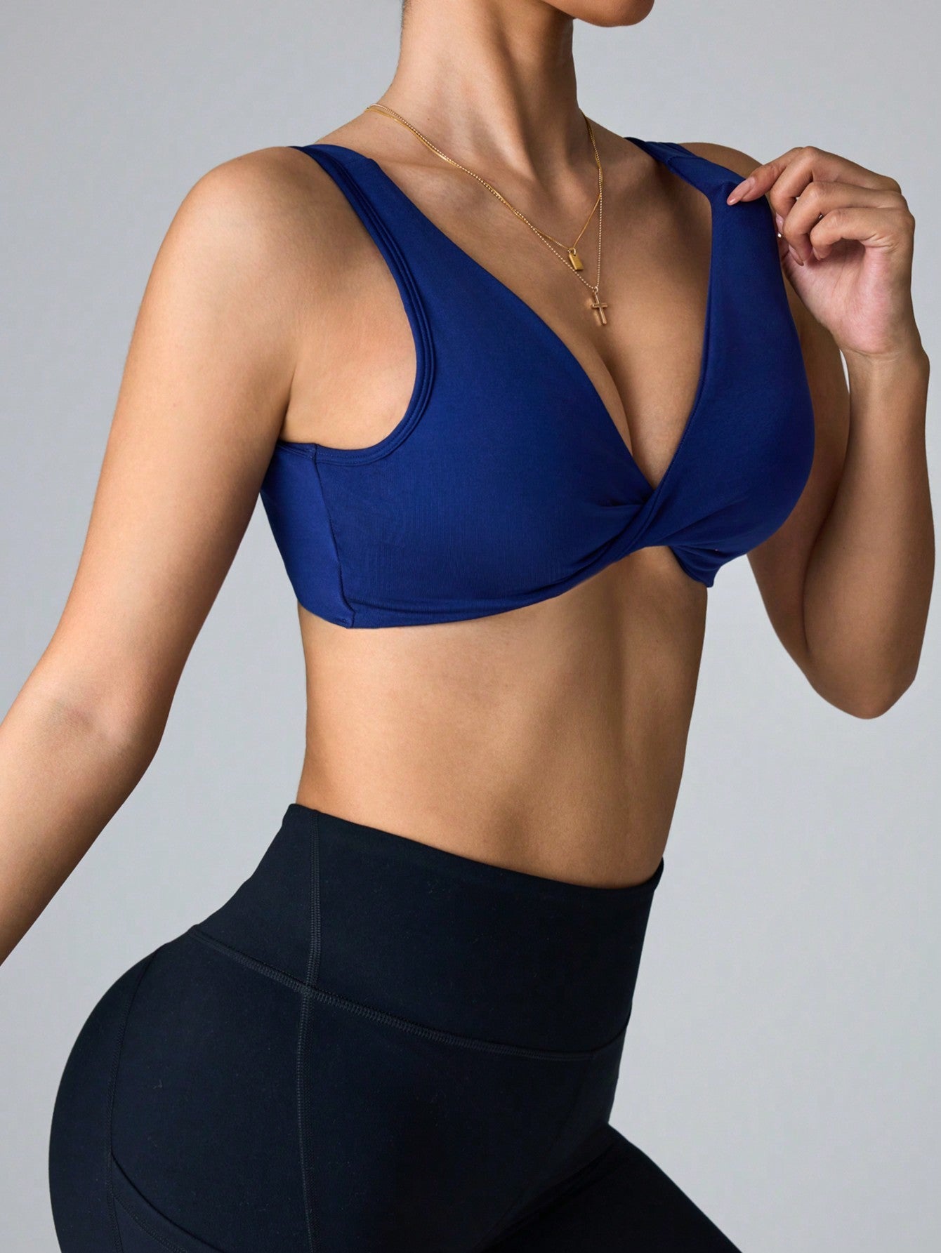 ZASUWA Female Cross Back Beauty Back Sports Bras