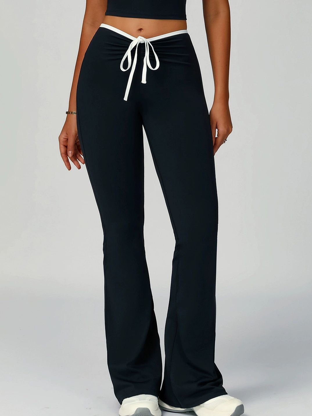 ZASUWA Female Contrast Color Lace-up V-shaped Waist Folds Tracksuit