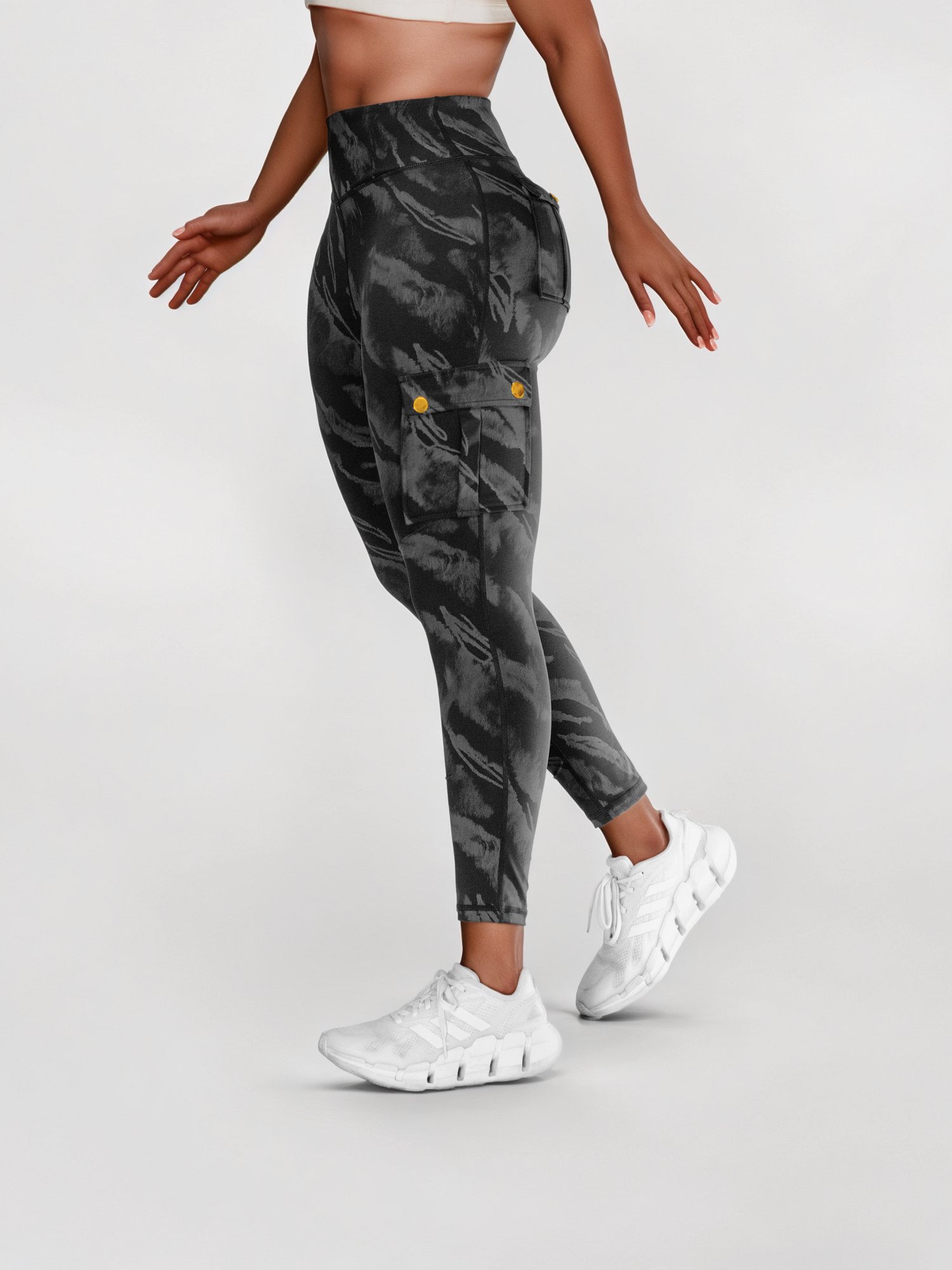 ZASUWA Female Unique Print Pocket Cargo Leggings