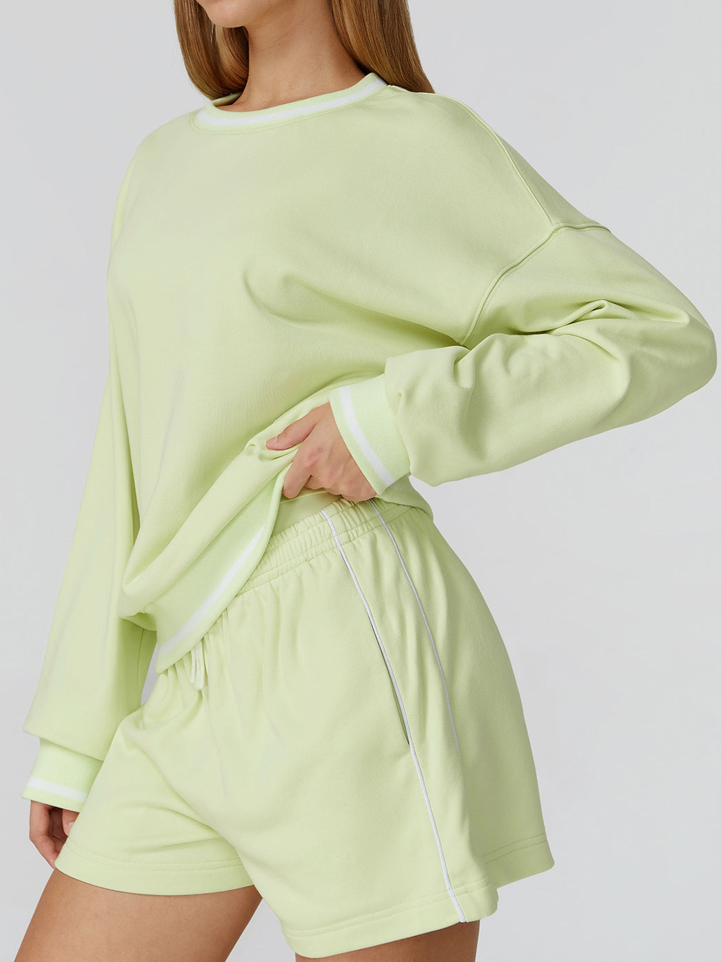 ZASUWA Female Contrast Color Casual Loose Round Neck Hoodie