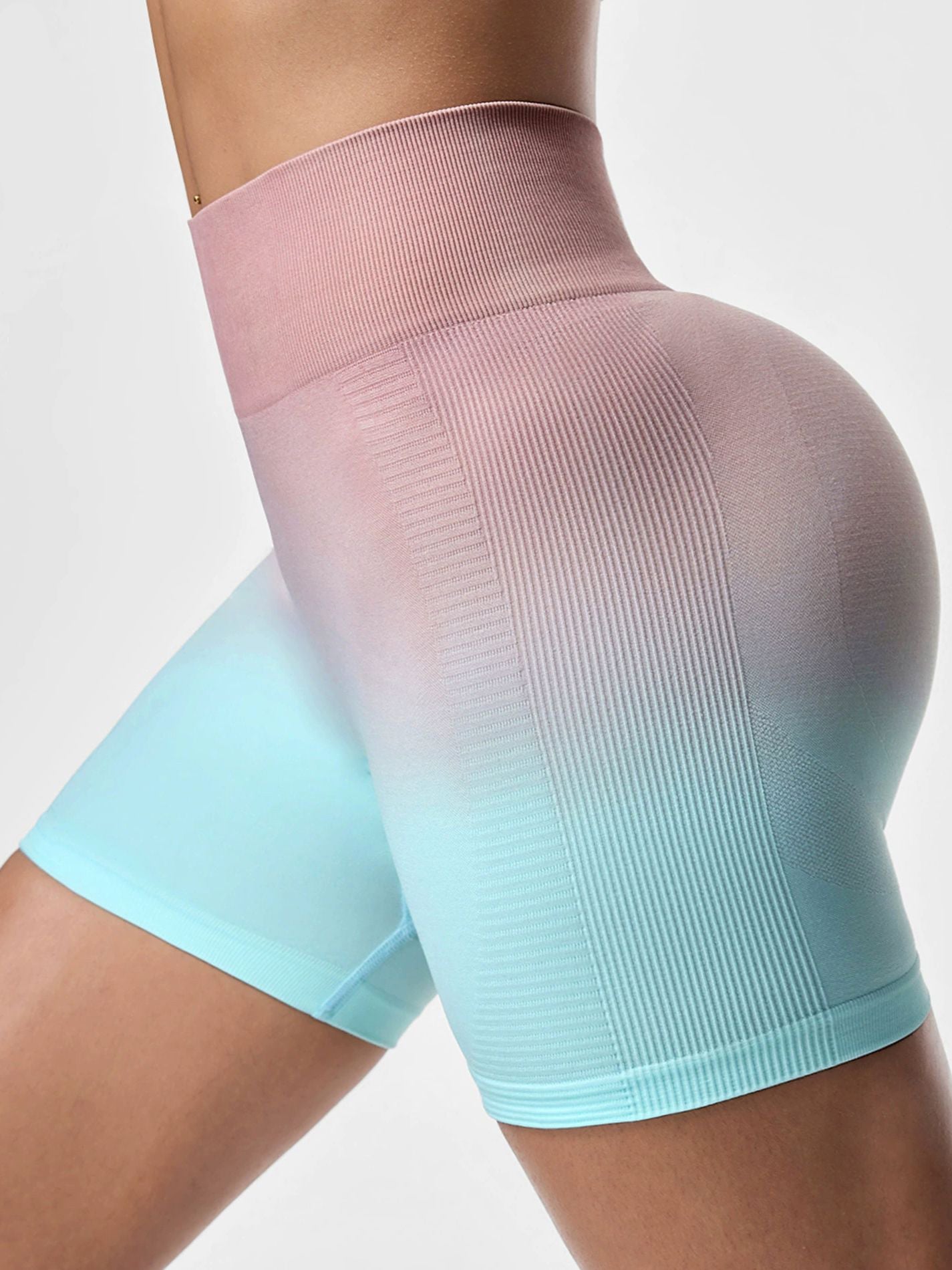 ZASUWA Female Vogue Ombre Scrunch Bum Push Up Design Booty Shorts