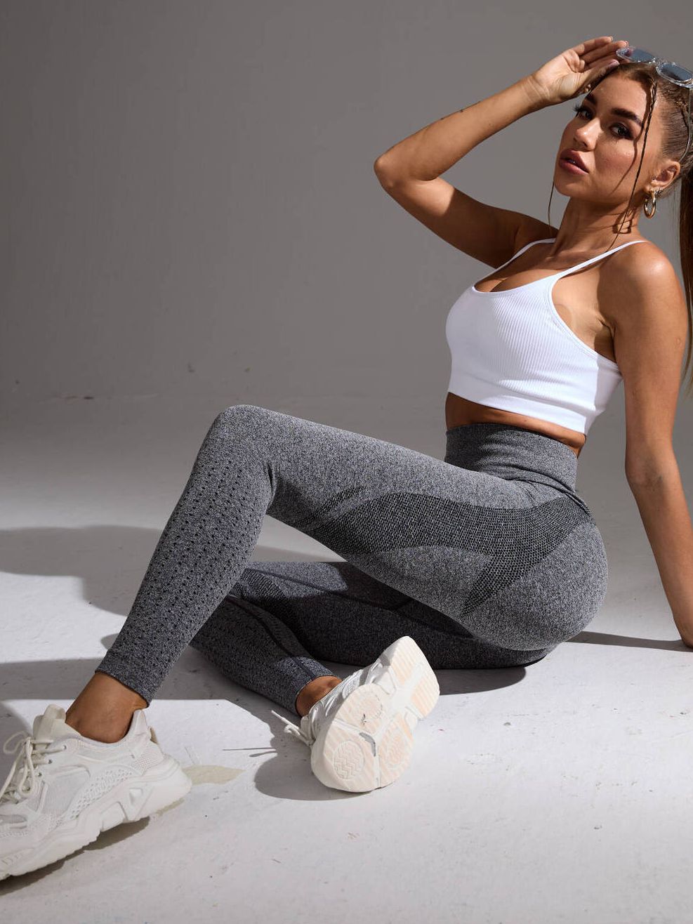 ZASUWA Female Push-up Seamless Hip-lift Scrunch Bum Elastic Tight Leggings