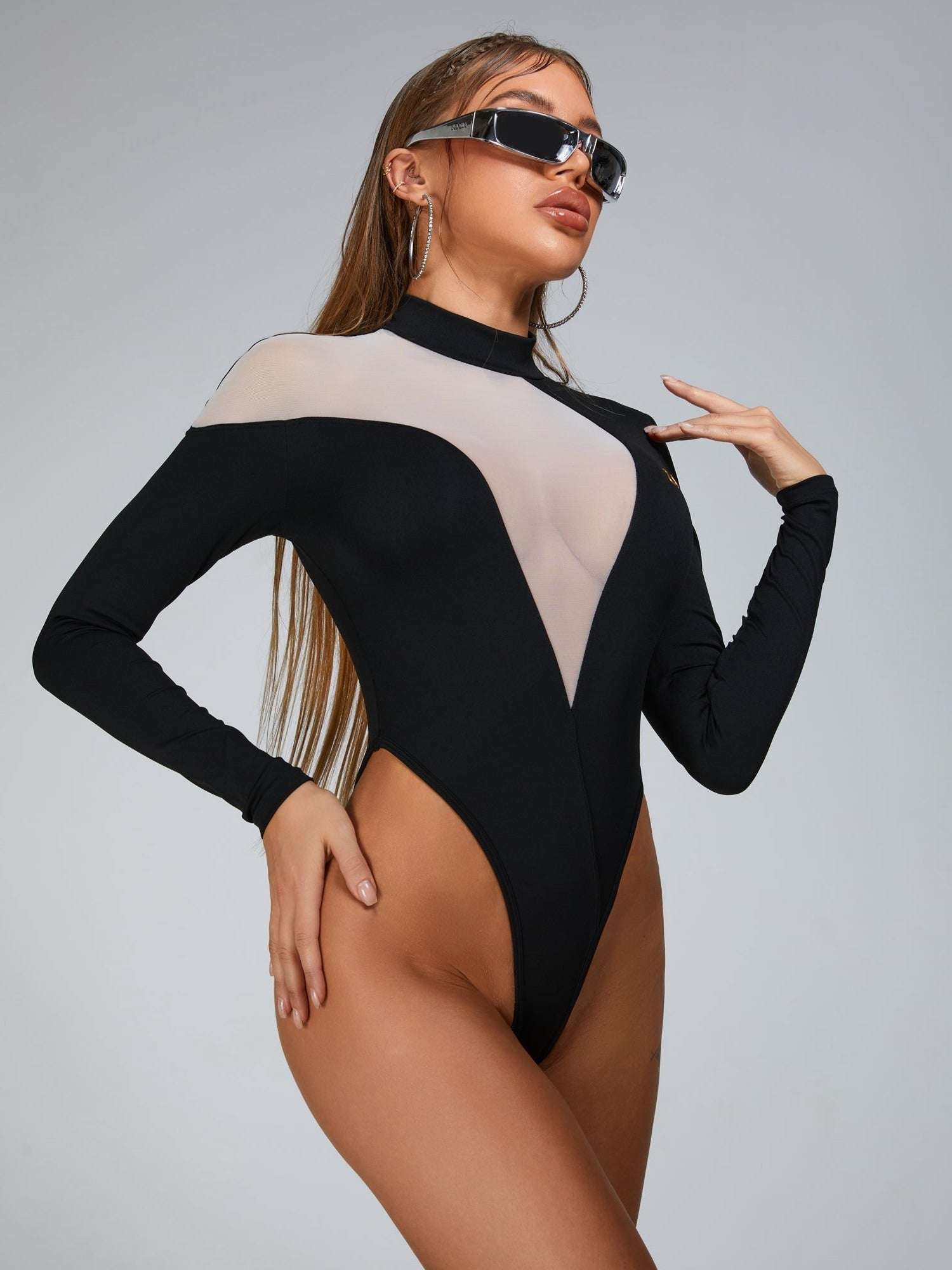 ?ZASUWA Female Deep V Mesh Bodysuit