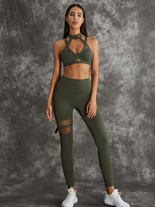 ZASUWA Female Unique Cut Out Pocket Mesh Scrunch Bum Spandex Gym Booty Shorts