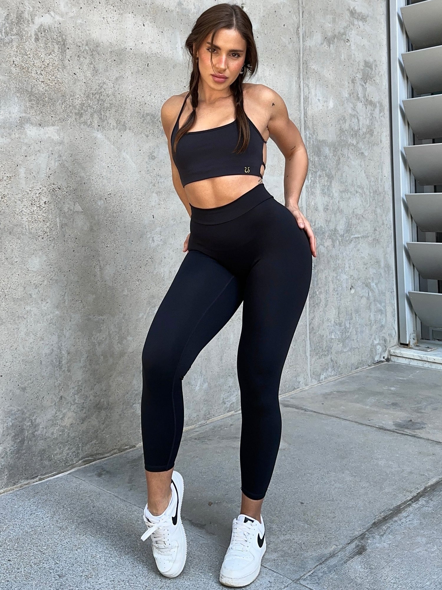 ZASUWA Female Scrunch Bum Deep V Back Leggings X Carmen⭐