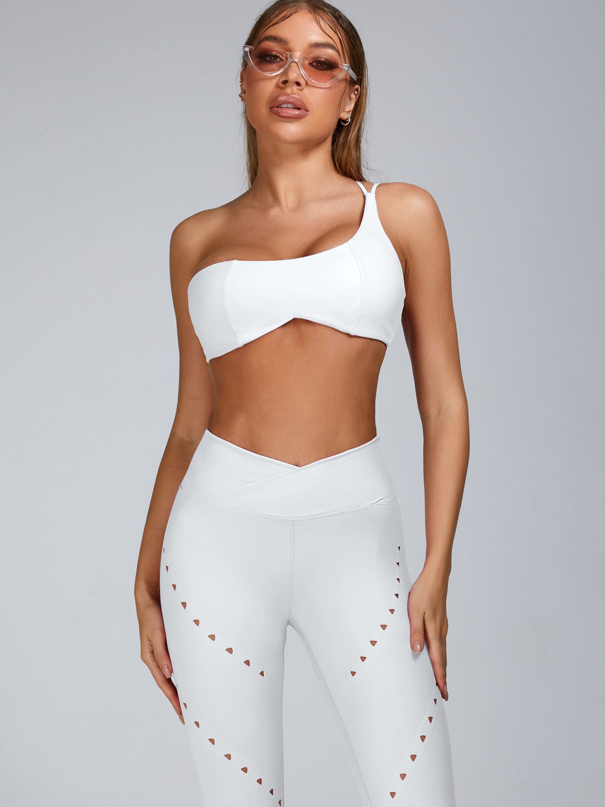 ZASUWA Female Cutout V Shape Waist Spandex Gym Booty Shorts