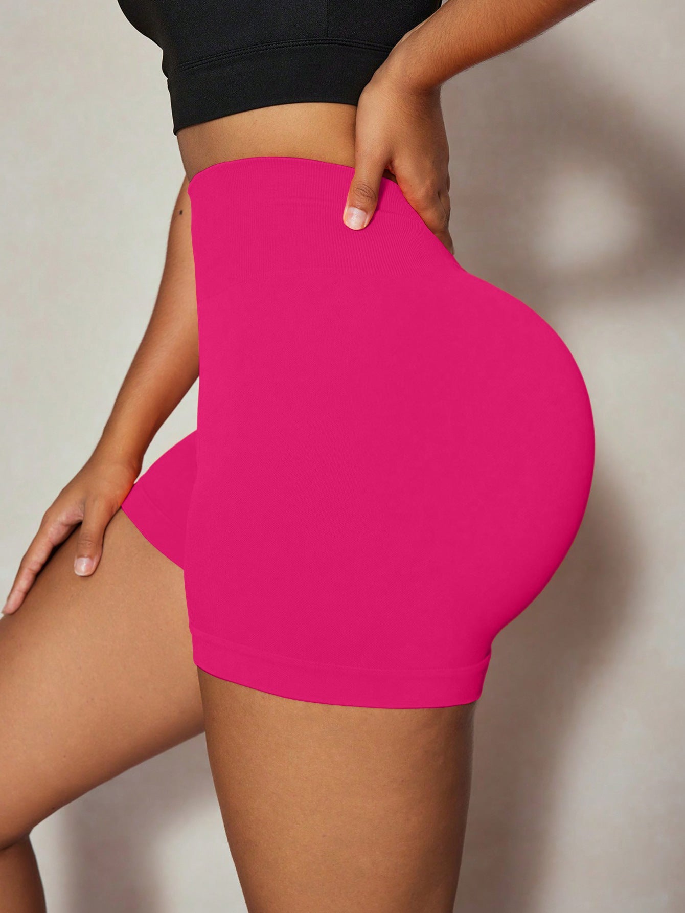 ZASUWA Female Super Deep V Back Seamless Shorts