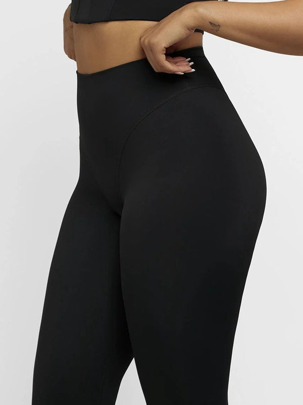 ZASUWA Female Super Push-Up Leggings