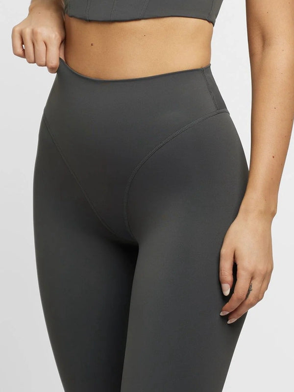 ZASUWA Female Super Push-Up Leggings