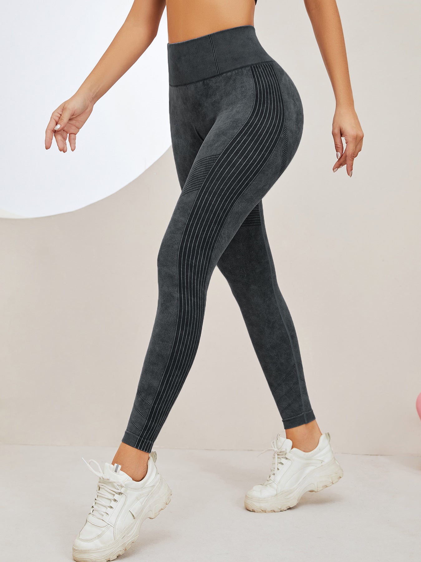 ZASUWA Female Scrunch Bum Seamless Booty Leggings