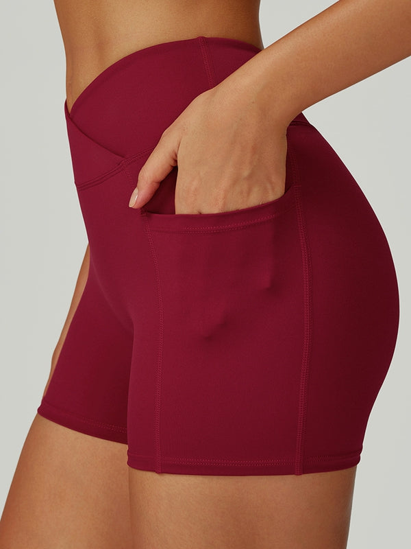 ZASUWA Female V shape-waist Pocket Shorts